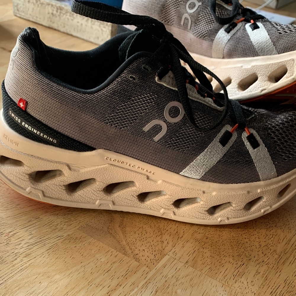 On Cloud Eclipse Sneaker